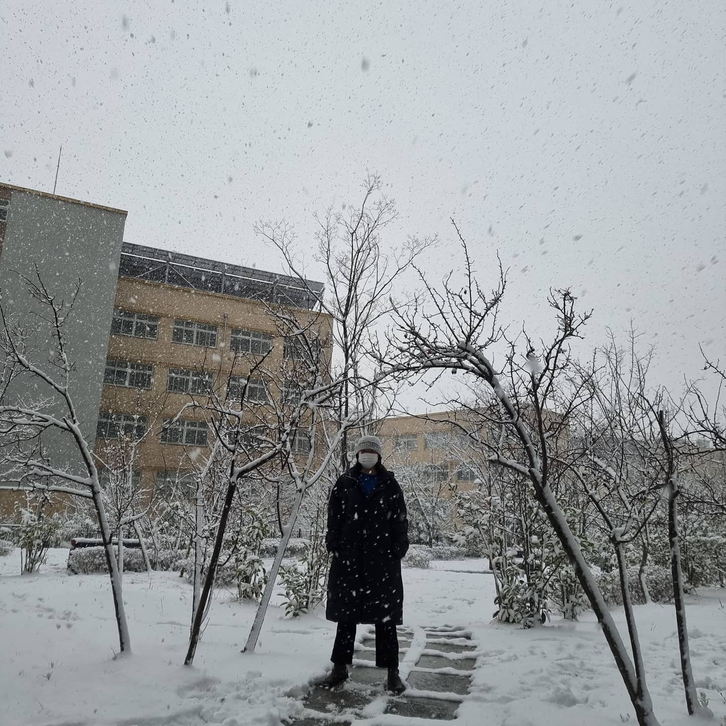 나 첫눈 거하게 맞네 ㅎㅎ