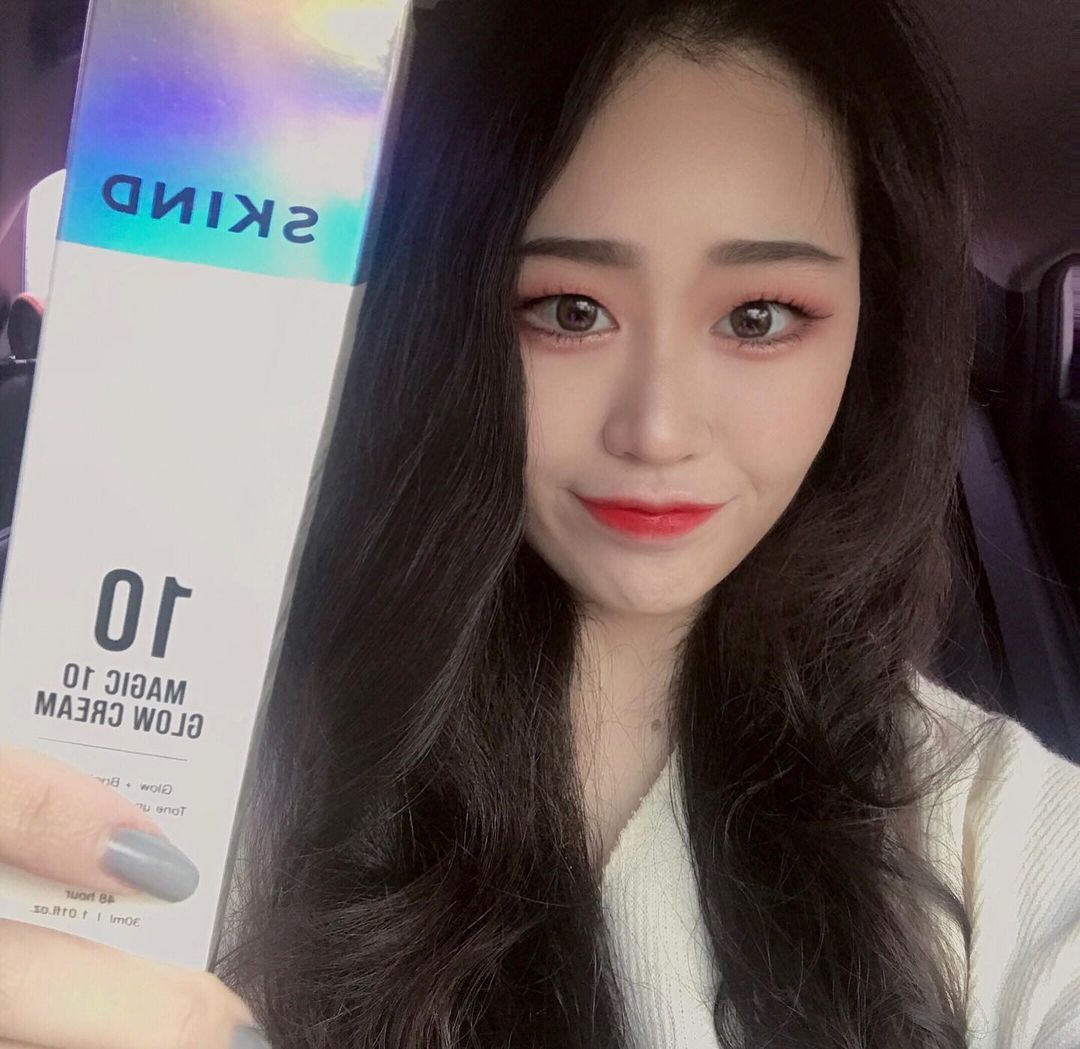  “#제품협찬 #제품제공 #협찬 스카인드에서 제공해주셨습니다. https://m.skindbeauty.com/ 🤍매직 10 글로우 크림🤍 메이크업 베이스와 오일세럼이 동시에 토출되는 듀얼크림이예요! 자연스러운 톤업과 커버력으로 48시간 건강한…”