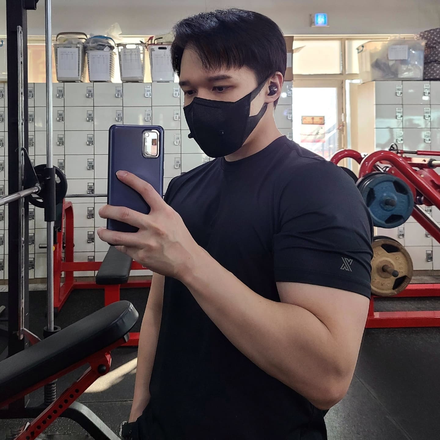 크리스마스 이브에 할 일!🤔

1.헬스
2.단백질섭취
3.푹 자기
4.끝!!!

하핳하하하
(대충 페페 눈물흘리는 짤)