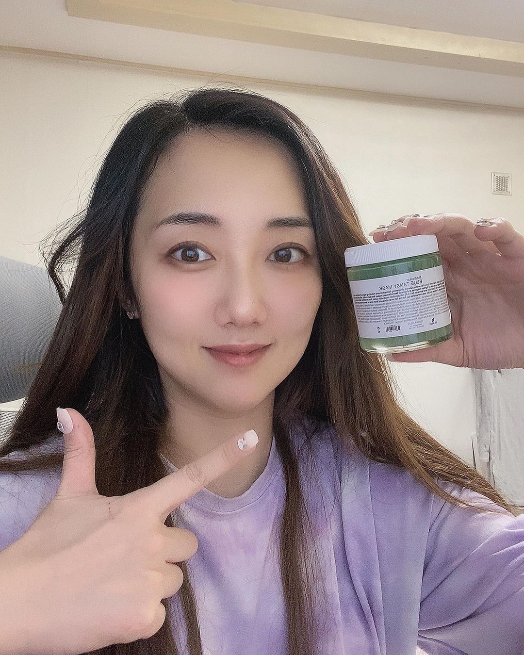 최예인 Abigail 🇰🇷 on Instagram: “#협찬 [키라벨] 메디클리어 블루탄지 마스크 120ml (욕마스크) 요즘 날도 춥고 얼굴은 좍좍 갈라지고 쿠션은 뚜들겨도 들뜨고 안먹고.. 운동갔다오면 낯빛은