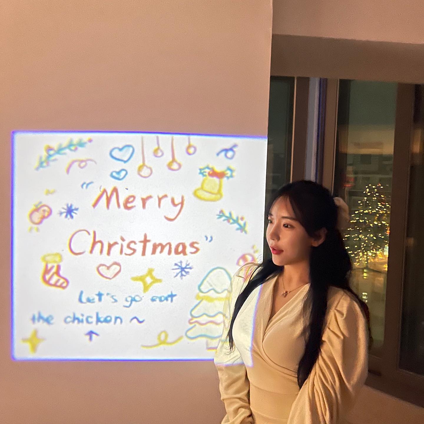 ⠀
마지막 크리스마스는 셔니랑 해피언박싱❤️
잼잼이 해피 모두 안전 또 안전!💙
⠀
P.s) 맞추지도 않았는데 트윈룩,,,