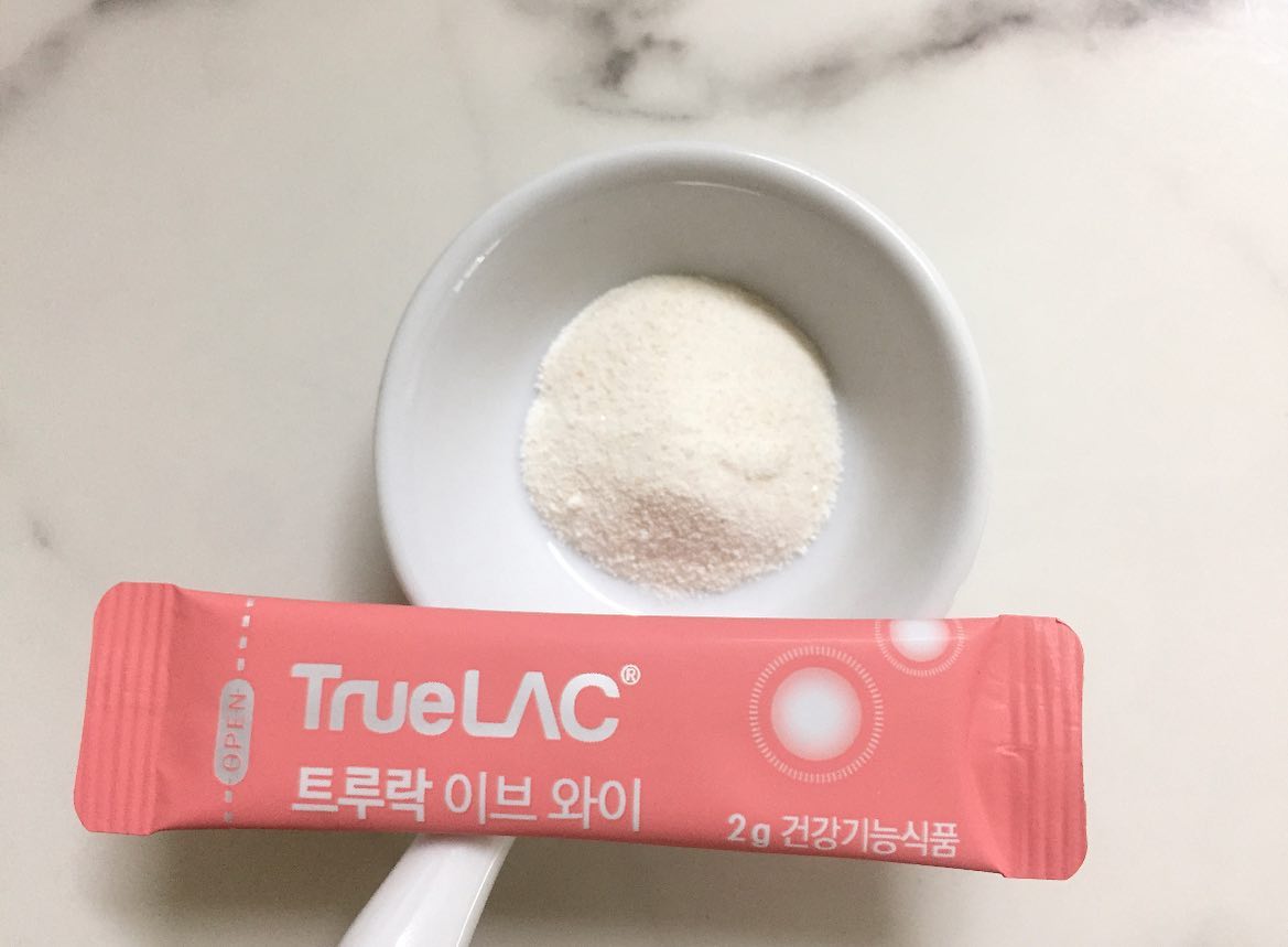 ⠀
유산균 하나씩 다 드시고 계시죠?
유산균에 대한 효능들이
쏙쏙 발견되면서
기사에서도 많이 접하실텐데요!
이번에 저는
트루락 이브와이 질유산균을
꾸준하게 먹으면서
건강관리에 집중하고 있어요!
특히 질 건강 뿐만 아니라
장 관리 면역관리도
함께 할 수 있으니까
너무 좋은 거 아니겠어요?! 흐흐
.
.
.
.
.
.
.
.
.
.
#여성유산균 #리스펙타유산균 #리스펙타 #질유산균 #아연질유산균 #여성유산균 #질건강유산균 #질염 #트루락이브와이 #이브와이유산균 #이너뷰티
#여성용유산균 #여성영양제 #아연유산균 #여성질염 #질염치료#칸디다질염 #세균성질염 #광고 
⠀