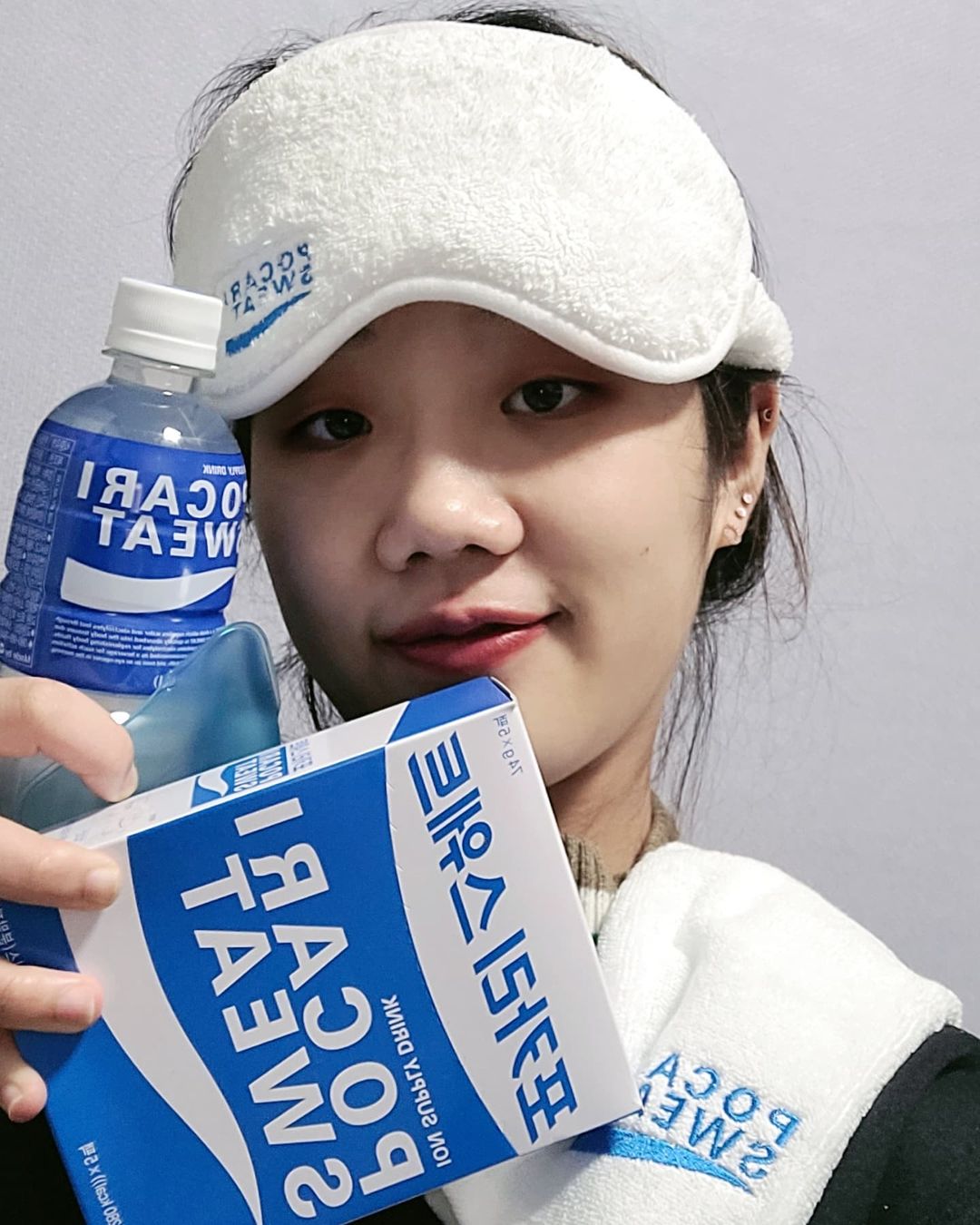 반오십의 대외활동 계정 on Instagram: “#협찬 포카리스웨트 아프지마요 키트 1인 가구를 위해 제작 된 키트에요 수분 보충이 필요할 때 포카리스웨트 키트를 활용하면 좋을 것 같아요! 패키지