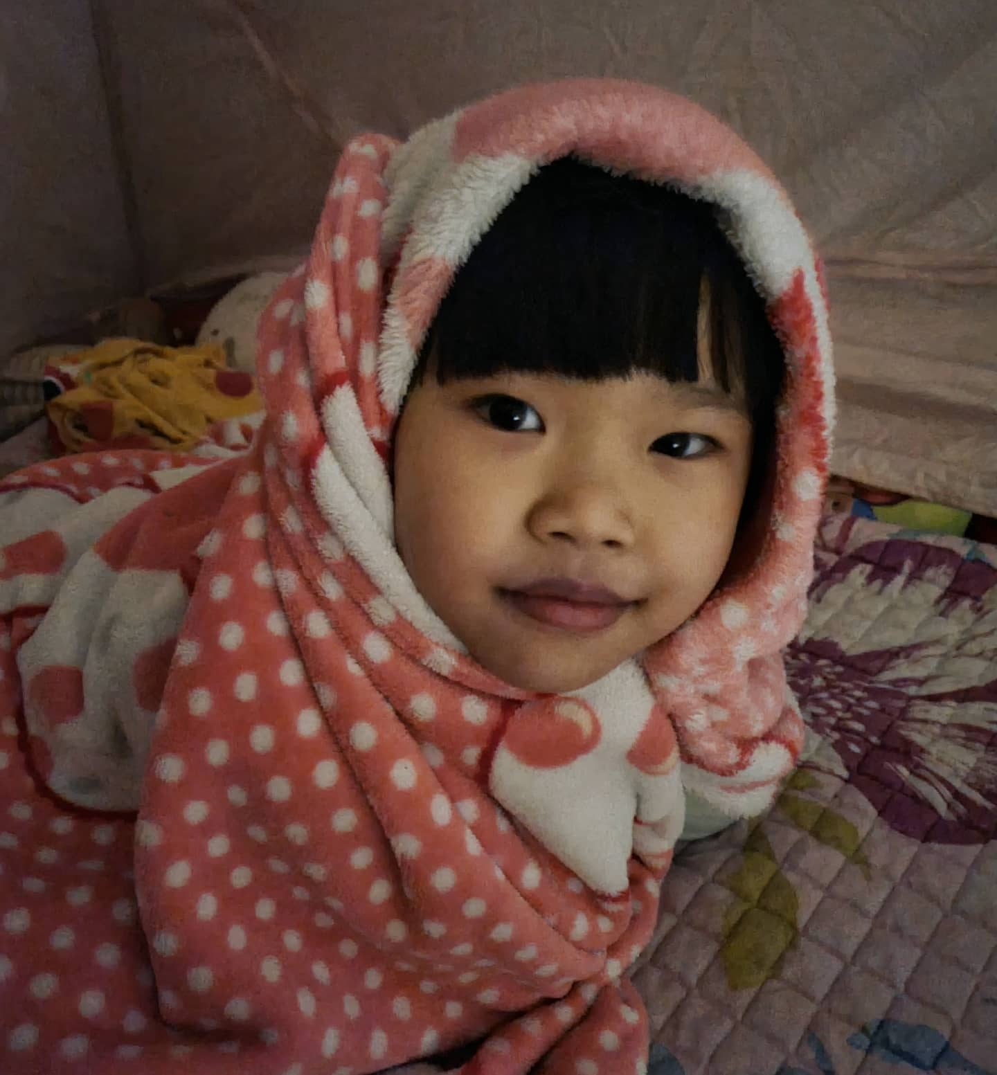 어젯밤의 지아
엄마가 많이 사랑해❤
요즘 못해준것같아 미안한마음...