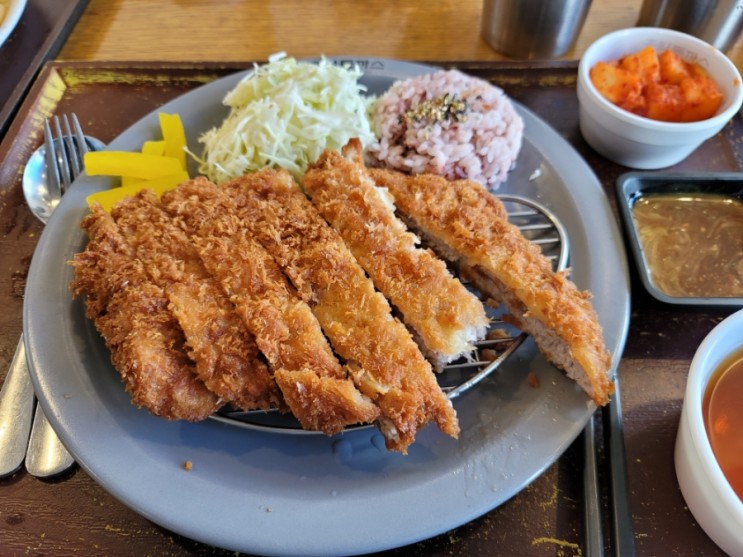 홍익돈까스 부산 경성대/부경대 맛집