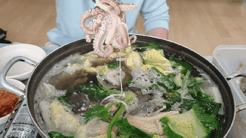 무창포 수산시장, 겨울에도 알찬쭈꾸미와 싱싱한 활어 회포장