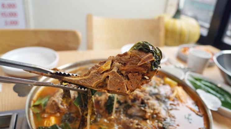 계룡 맛집 맛나 감자탕 계룡본점 테이블오더로 서빙로봇 만나요
