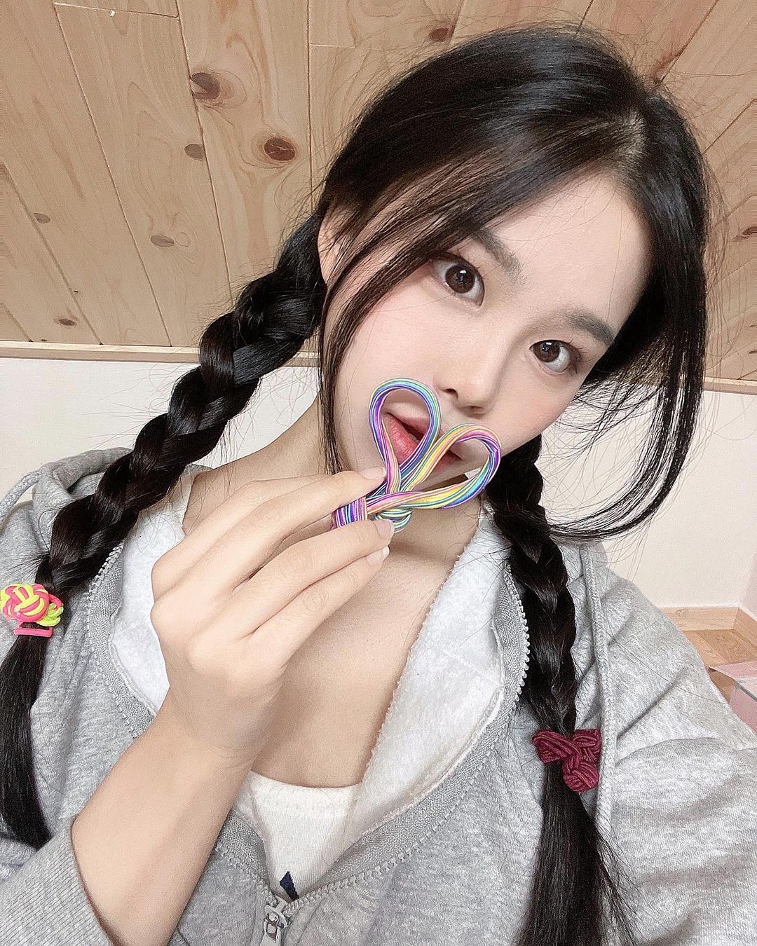 :D (160.45s)☁️ on Instagram: “마시멜로~마시멜로 달콤해서 너무조아🍭”