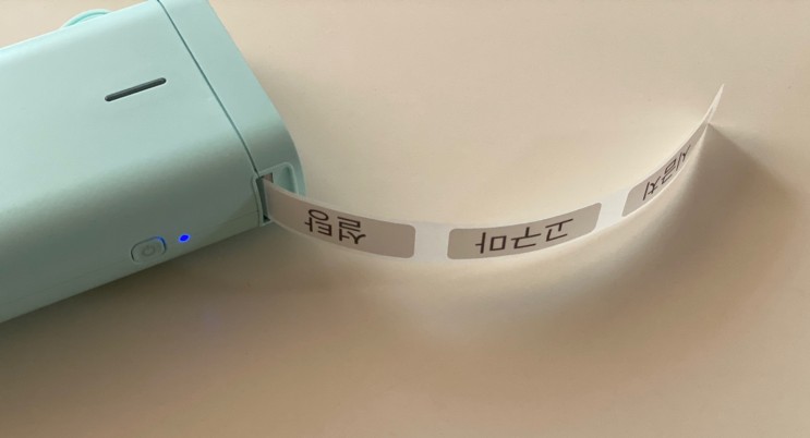 NIIMBOT D11 네임스티커 라벨프린터 님봇 휴대용라벨기 포켓 이름라벨 방수네임스티커 내돈내산후기