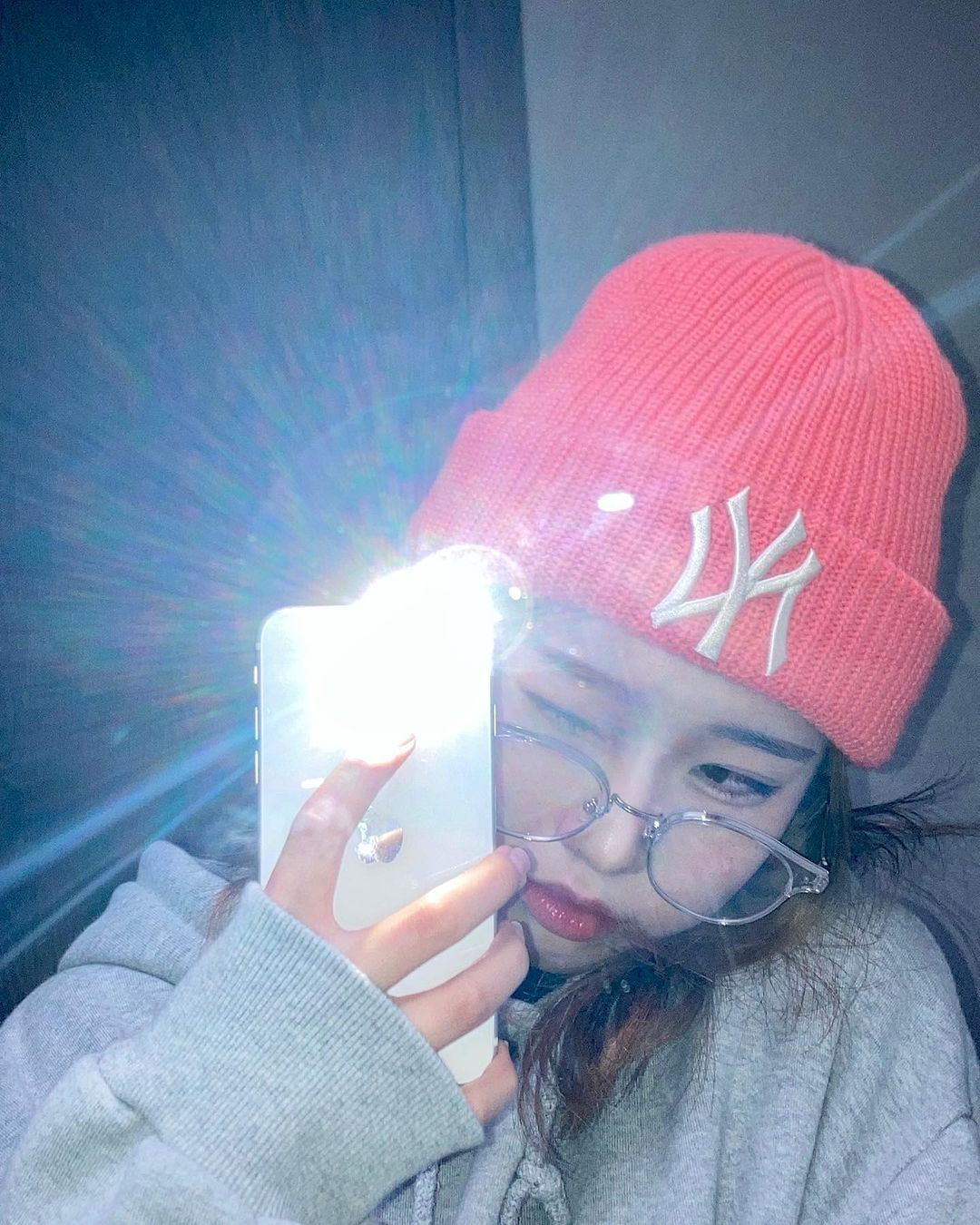 Yღღи Gγღ on Instagram: “New horn-rimmed glasses 🤓 ⠀ ⠀ ⠀ #안경추천 #안경스타그램 #안경 #여자안경 #남자안경 #투명안경 #패션안경 #안경테쇼핑 #안경테가이쁜곳 #안경테교체 #안경테스타그