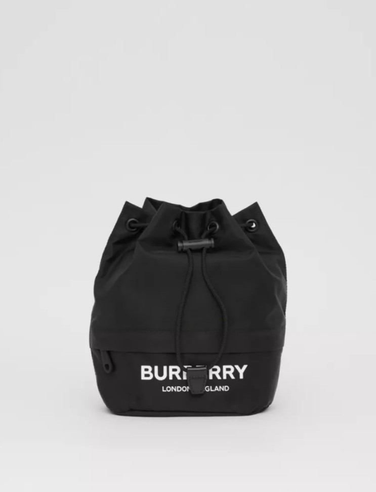 [Burberry]버버리 포이베 로고 프린트 나일론 드로스트링 파우치 언박싱& 내돈내산 리뷰