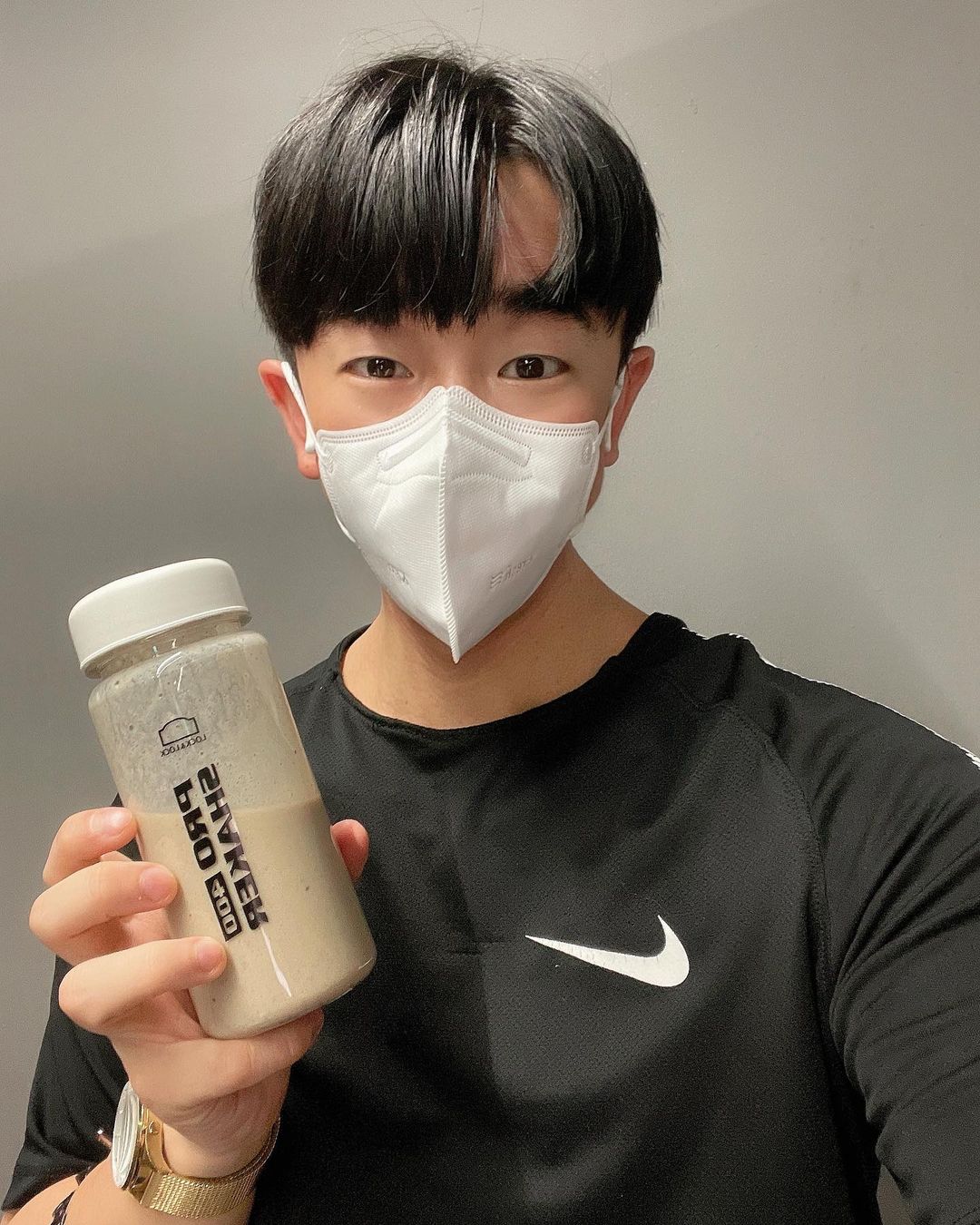 𝘔𝘢𝘳𝘬𝘦𝘵𝘦𝘳_성이👨‍💻🎗 on Instagram: “#협찬 이사오면서 다시 시작한 헬스💪 효과를 더 하기 위해 #프로틴 맛도 맛이고 성분도 그렇고 좋아서 선택한 #프로틴스토리 #다이어