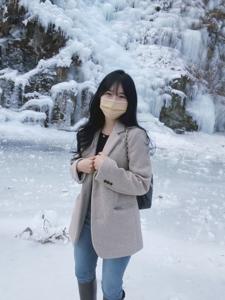 [20대쇼핑몰] 데일리룩 & 울자켓 추천 화이트무드 쇼핑몰