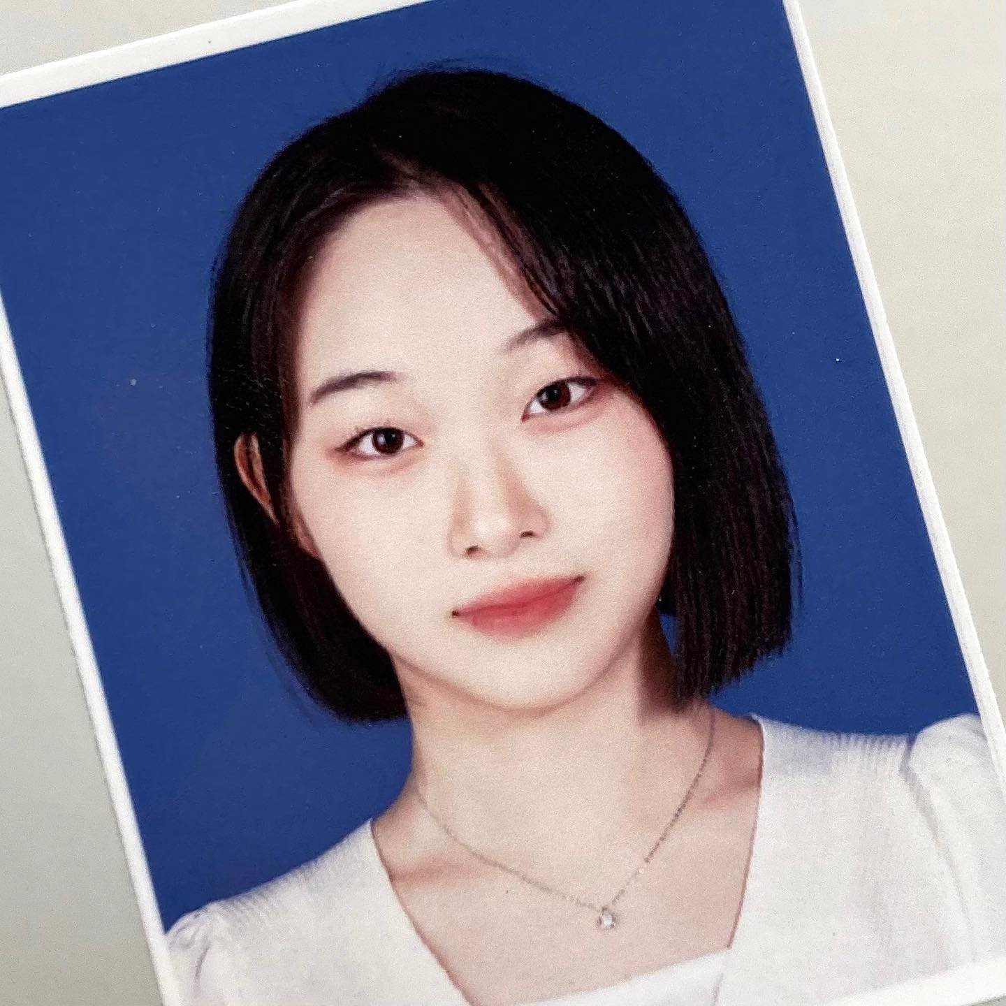 민증사진 찍었따. . .🤭💙