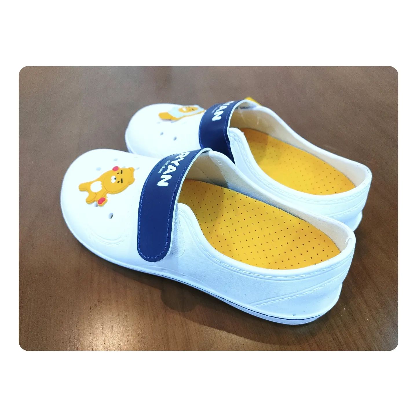 #맞춤신발 #어린이깔창 #평발 #깔창
#라이언실내화 #학교실내화 #인솔