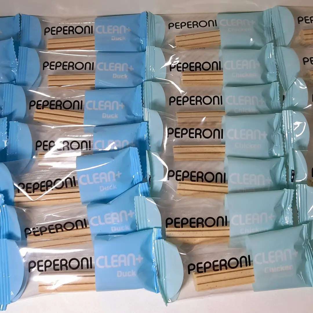 김혜임 on Instagram: “#협찬 @peperoni_official.kr #페페로니 #강아지간식”