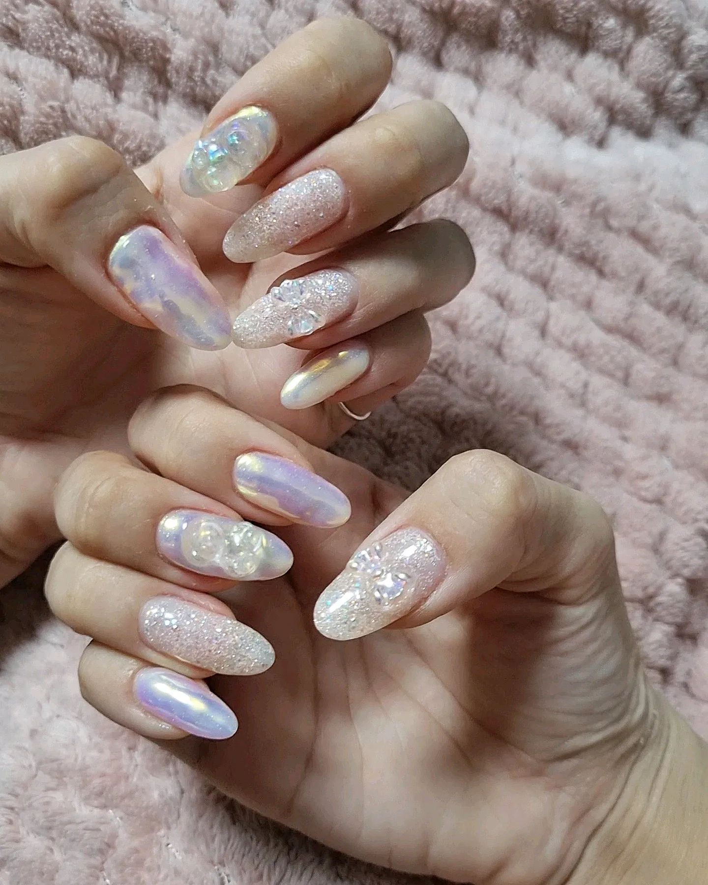 새로해찌이 🖐 + 💅 = 🤩
.
.
.
.
.
.
.
.
.
.
.
.
.
.
.
.
.
.
.
.
#네일아트 #네일 #네일디자인 #핑크 #파우더네일 #핑크네일 #영롱 #기분전환 #일상그램 #일상소통 #일상스타그램 #일상 #휴무 #노는게제일좋아 #꿀주말 #주말 #팔로 #팔로우 #팔로우환영 #follower #nailart #nail #nails #naildesign
