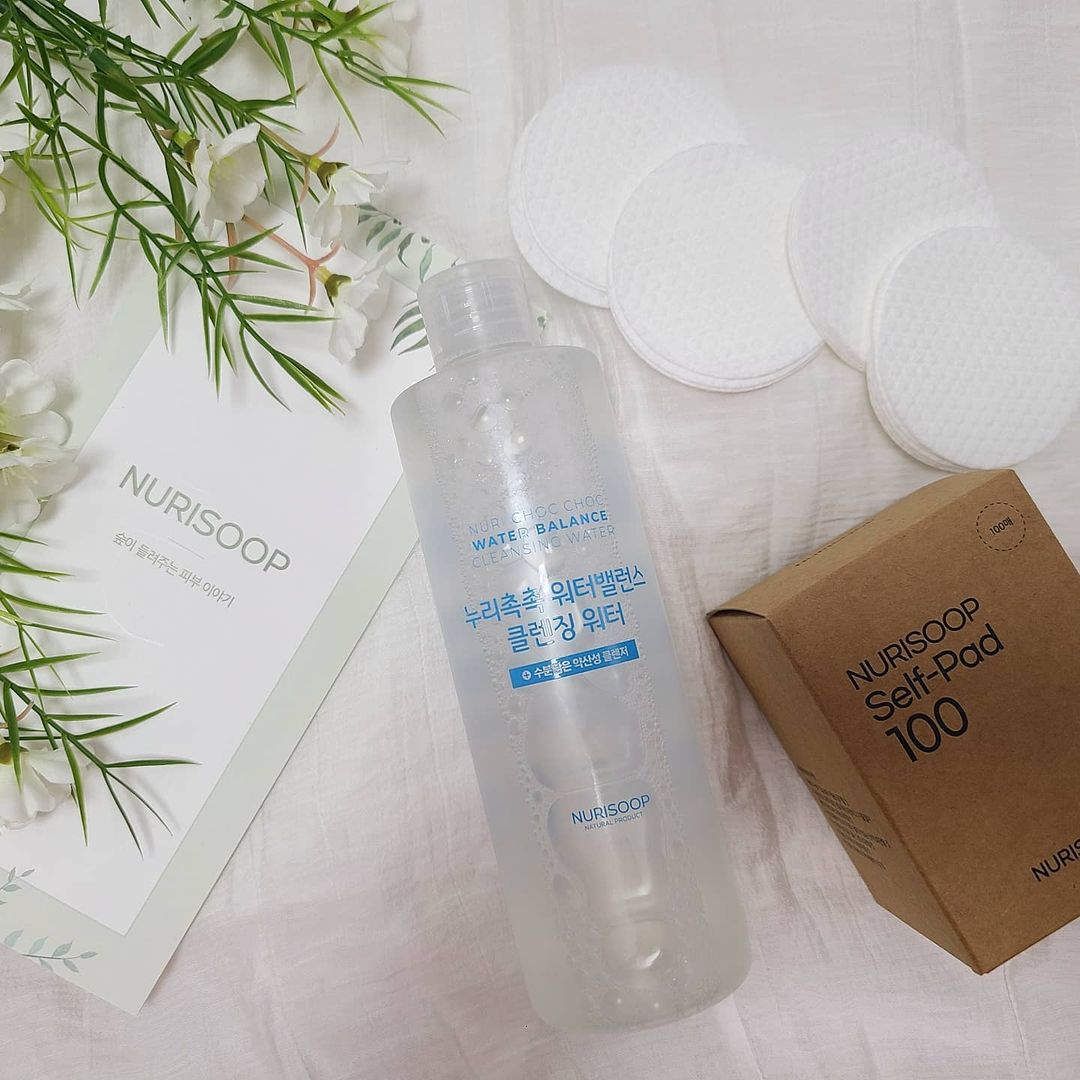 MinJung 💫 on Instagram: “#협찬 누리촉촉 워터밸런스 클렌징 워터💦💙 클렌징워터 320ml와 토너패드세트로 받아보았는데요! 누리촉촉 워터밸런스 클렌징 워터는 약산성 안심 제품이라 클렌징