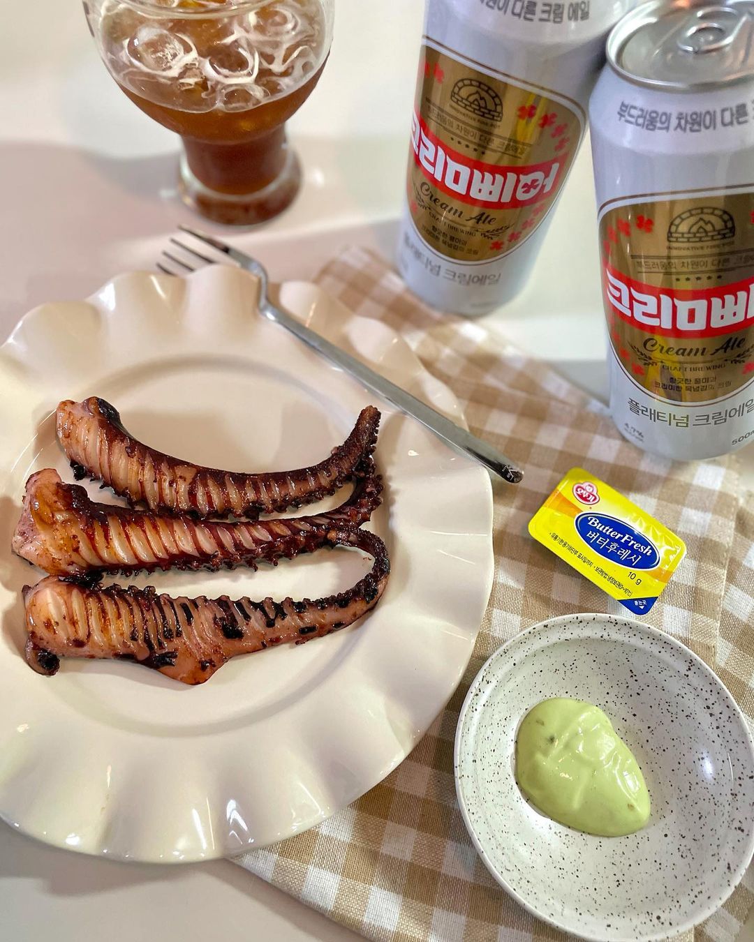 𝙨𝙨𝙪𝙣𝙮 ᥫ᭡’s Instagram profile post: “#협찬 아 기분이 꿀꿀한날 먼가 씹어먹고 싶은날 바다쉼표 가문어를 구워본다ㅋㅋ 바다쉼표 가문어통족😝 이거 뭐에요???? 완전 마약임 계속 들