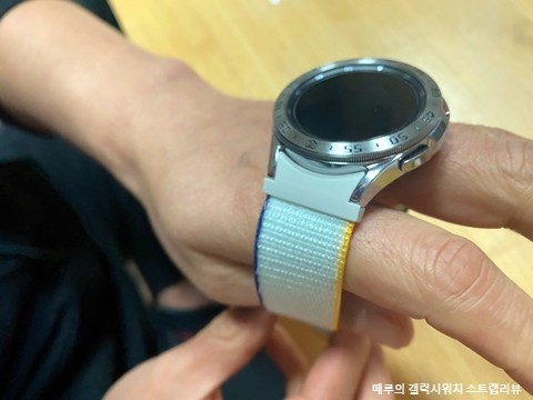 [떼루리뷰]우먼스9999_갤럭시워치 스트랩 제공 후기