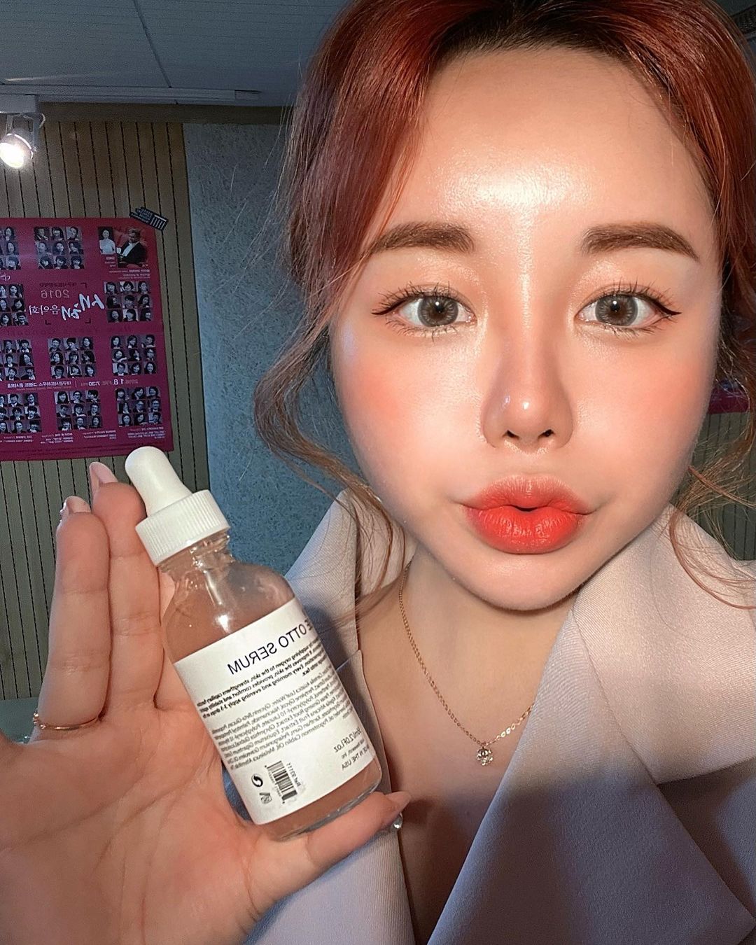 예지 on Instagram: “#협찬 @kilabel_official 바를때마다 은은한 장미향에 기분도 좋고〰️ 촉촉산뜻 무겁지않게 바를수있는 #키라벨 의 #트리니티로즈오또세럼🥀❤️ 60,000 송이에서 단 1온즈(28g)
