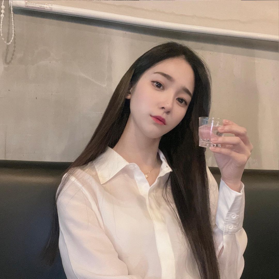 @imssoyaa on Instagram: “술찌알쓰💦”