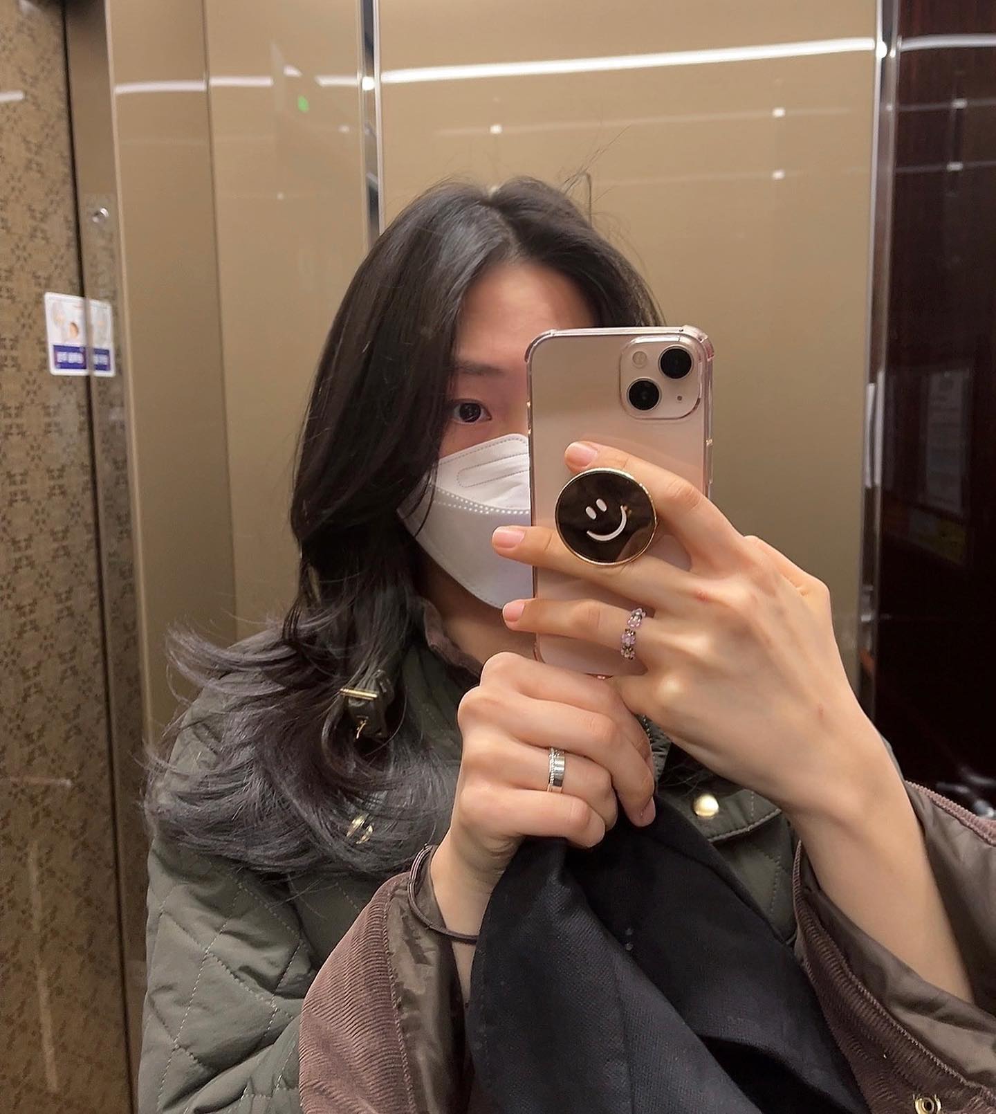 봄이되니 머리카락컷트💇🏻‍♀️
- 칸군2호점 (연준T)
.
.
.
.
.
.
#ootd #힐링 #데일리룩 #간호사 #월요일 #상무지구 #칸군머리를만들다 #광주머리잘하는곳