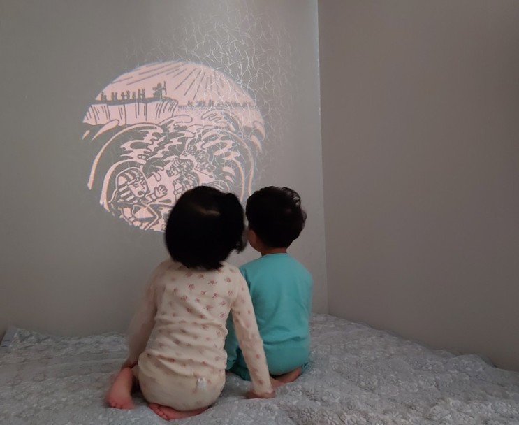 기독교 잠자리동화 '자미재미 그림자성경'으로 하루 마무리하기