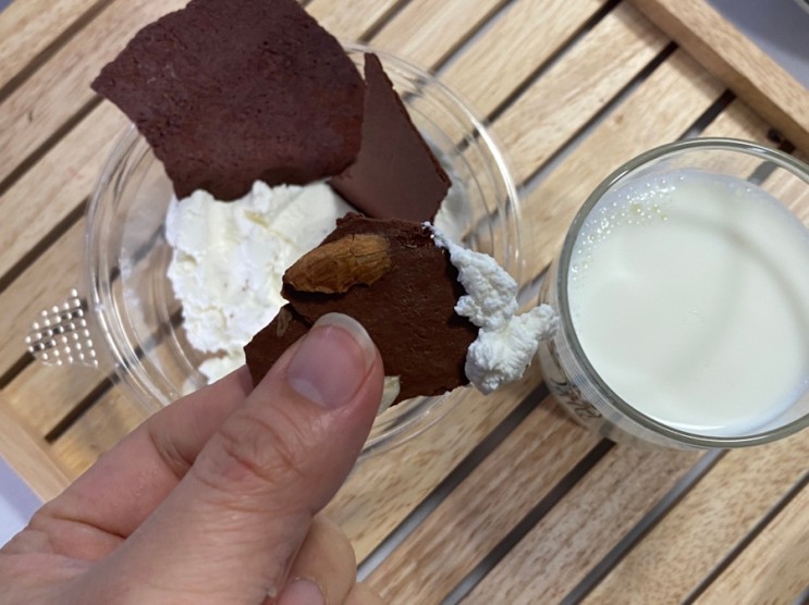 저칼로리 과자 너무 맛있는 밀키요 브라우니칩아몬드