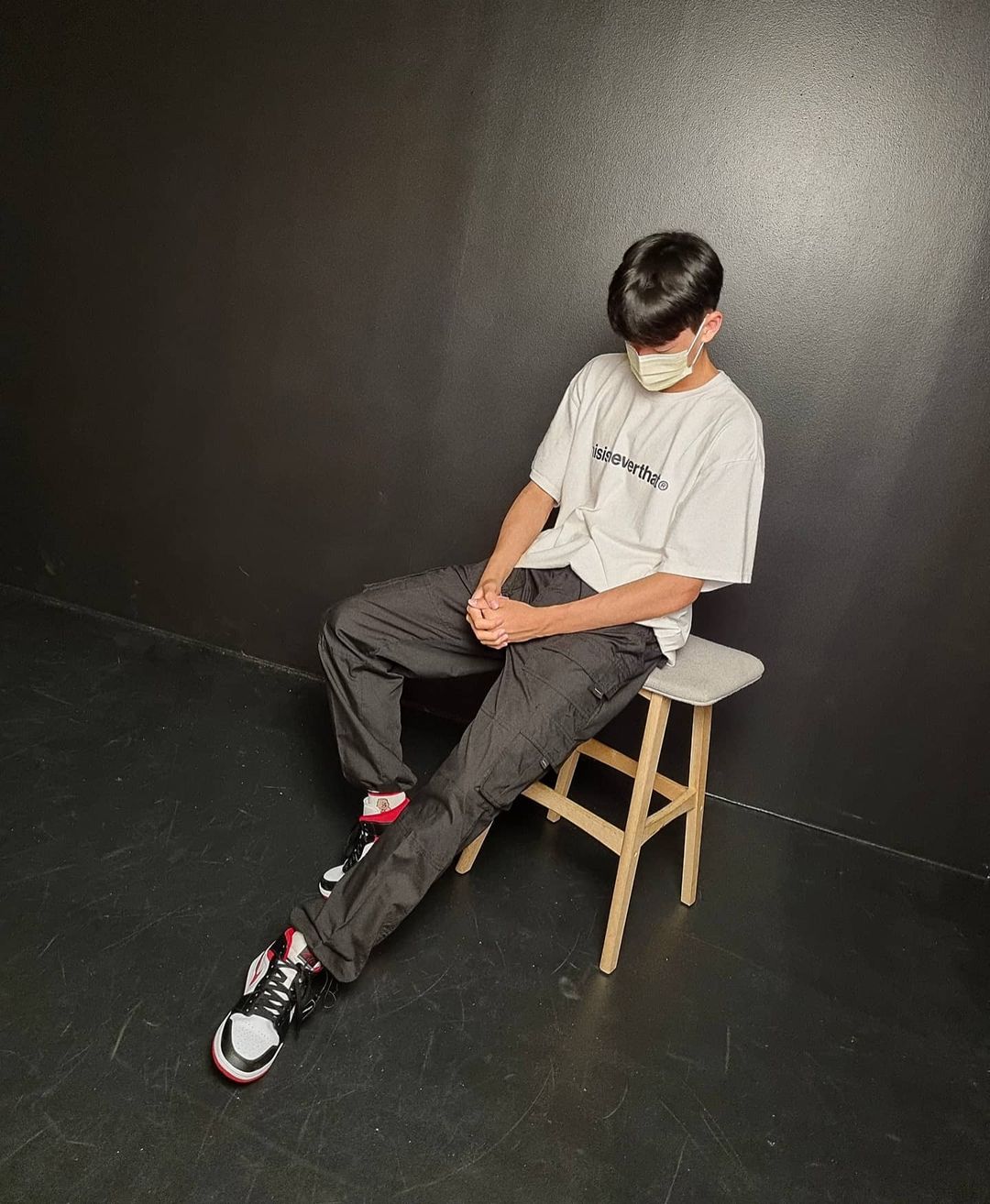 𝙆𝙮𝙤 𝙃𝙤𝙣𝙜 | 교홍 🇰🇷’s Instagram post: “나 자신에게 충실하기 😎💯”
