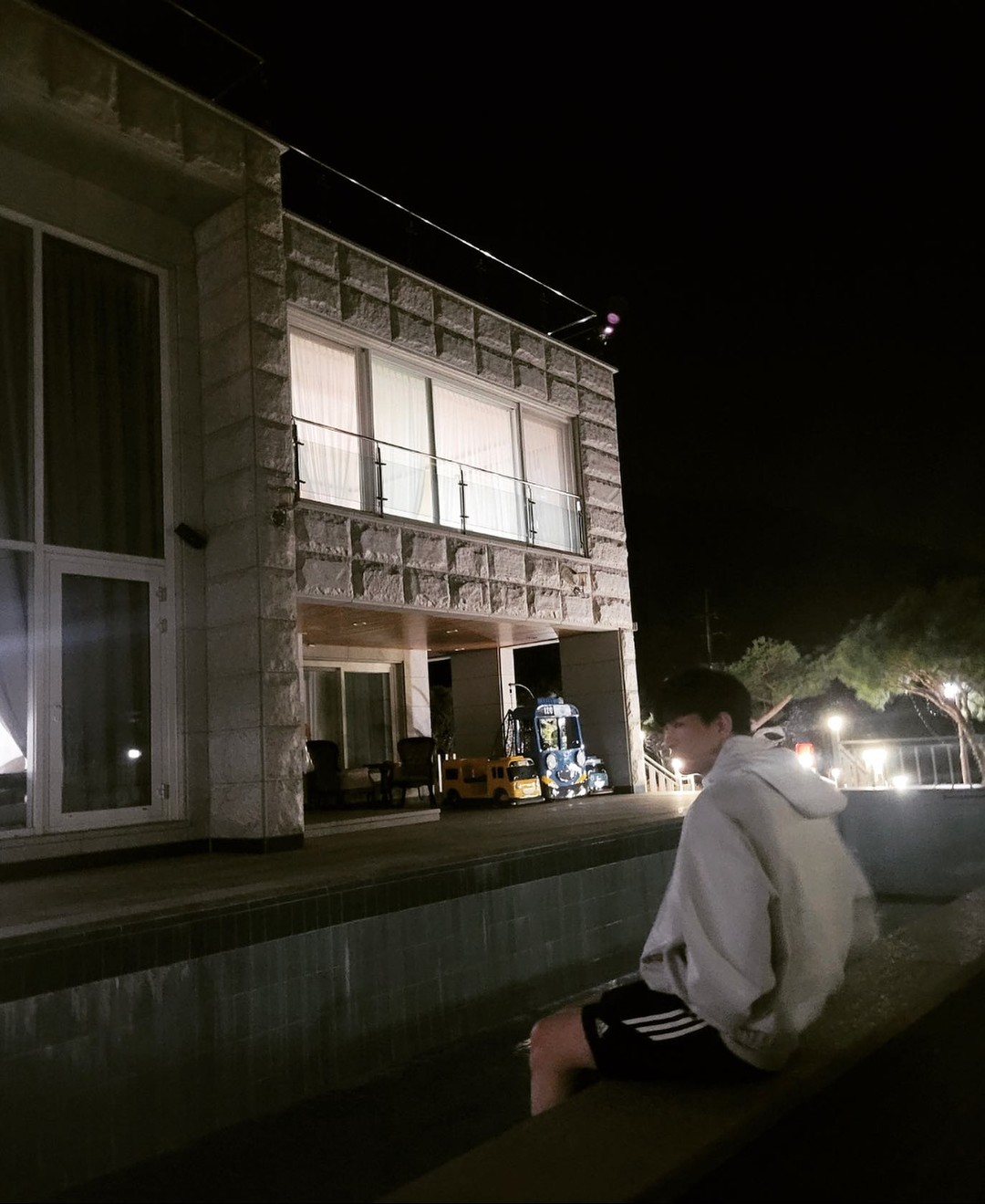 같이 수영 하러 갈 사람