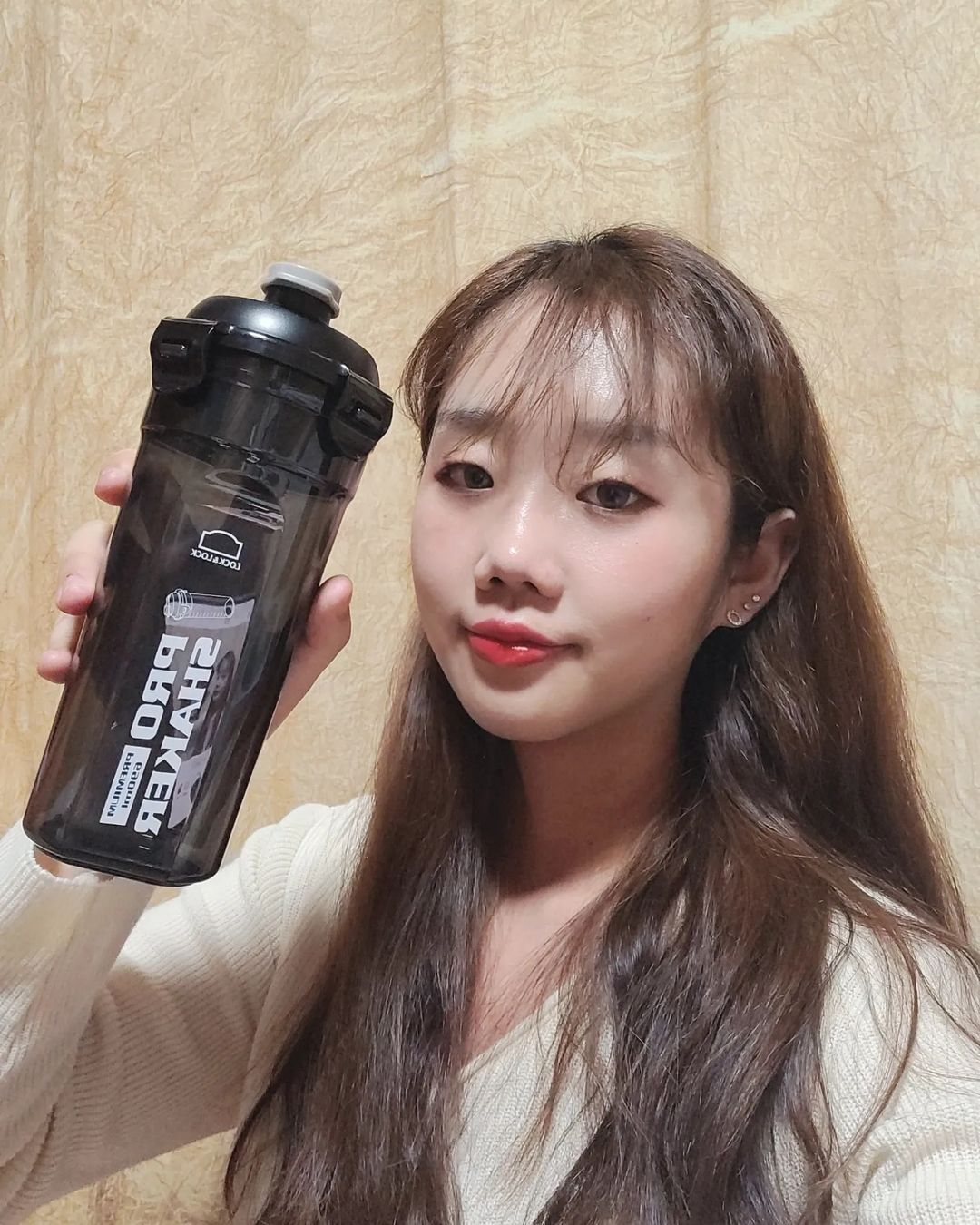 혜지니 대외활동 on Instagram: “#협찬 🥤[PRO SHAKER] 락앤락 프로쉐이커 트라이탄 690ml 🥤락앤락 제품은 믿고 사용하는 제품이죠!! 🥤요즘 장거리 운전하는데 운전을 하다보면 마시는 것이 많