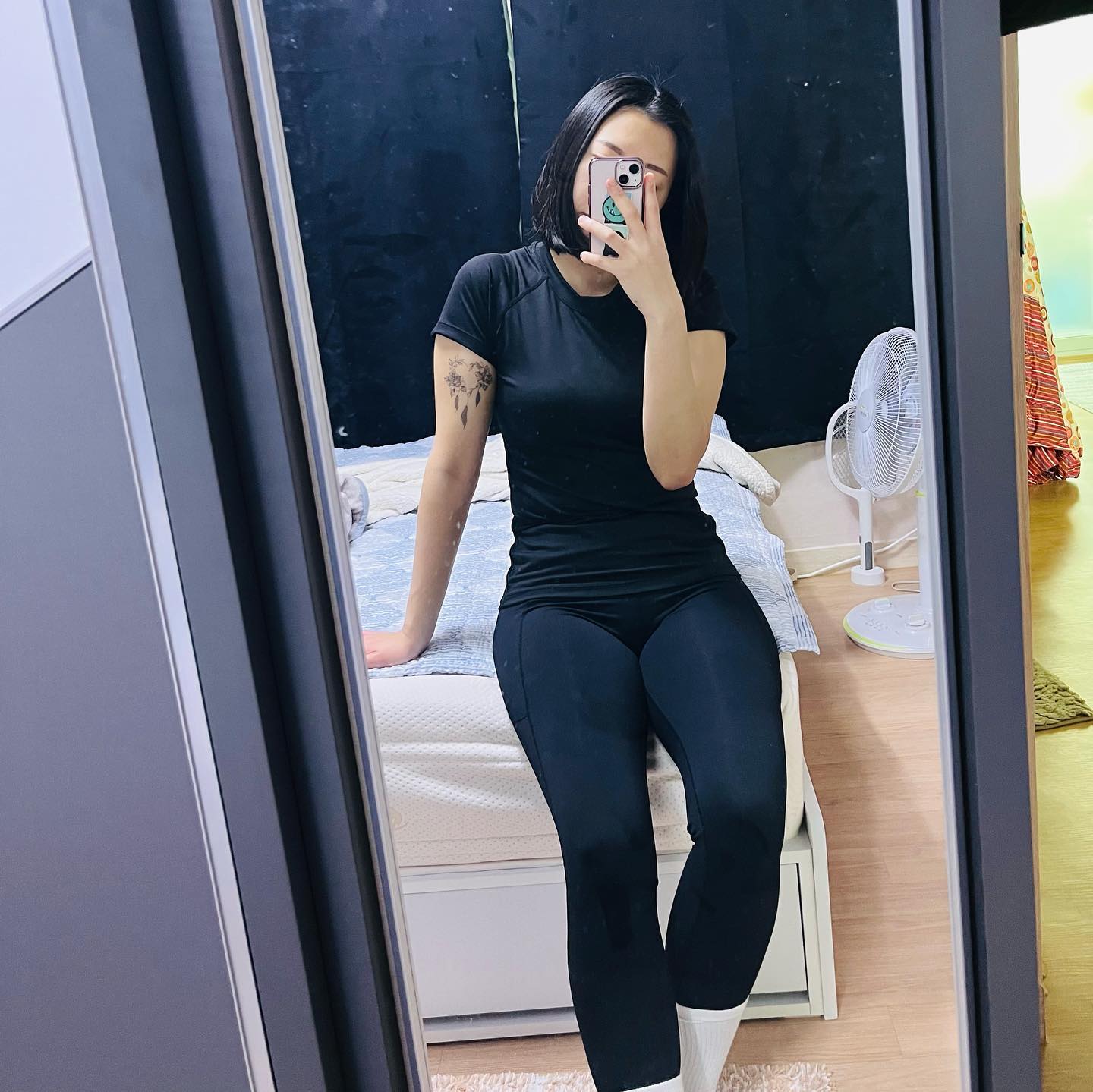 아침일찍 일어나 헬스장으로 가기
너무 졸려서 눈이 안떠진다..

필라테스 가려고 했는데 이 피곤함으론 절때 못갈거 같아 헬스를 가기로 했다 🫣🫣🫣🫣 맙쏘사 너무 졸려🥱🥱🥱🥱

#건강 #다이어트 #운동중 #피트니스 #운동하는여자 #다이어터 #몸매관리 #헬린이 #힙업 #몸스타그램 #운동스타그램 #건강그램 #건강스타그램 #운동소통 #운동기록 
#일상 #소통 #좋반 #선팔 #맞팔 #❤️