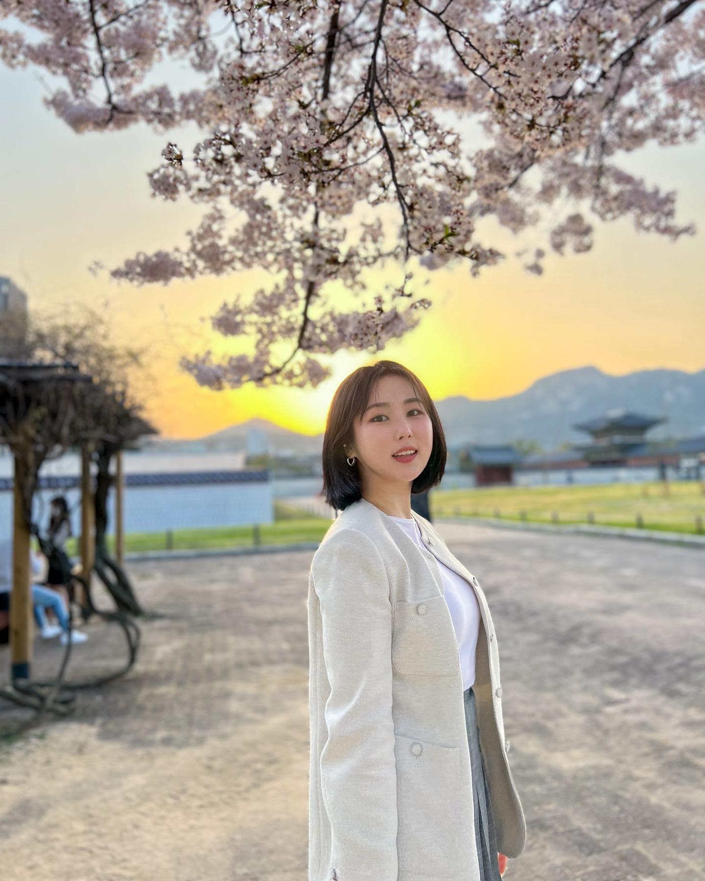 시즌 지난 벚꽃🌸 나의 벚꽃엔딩💕
(마지막 사진 꽤나 맘에 들었어😎)