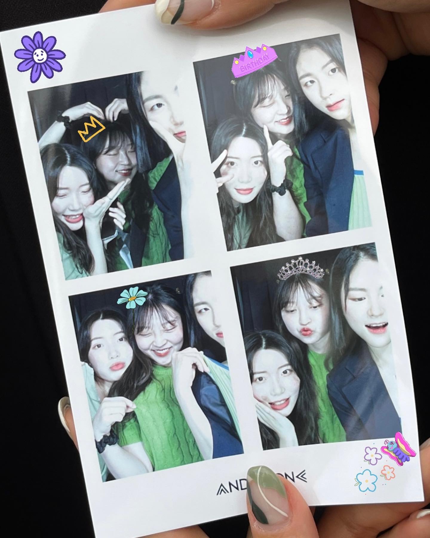 👑🎂✨
은디곤듀 생일초대받은날🥳