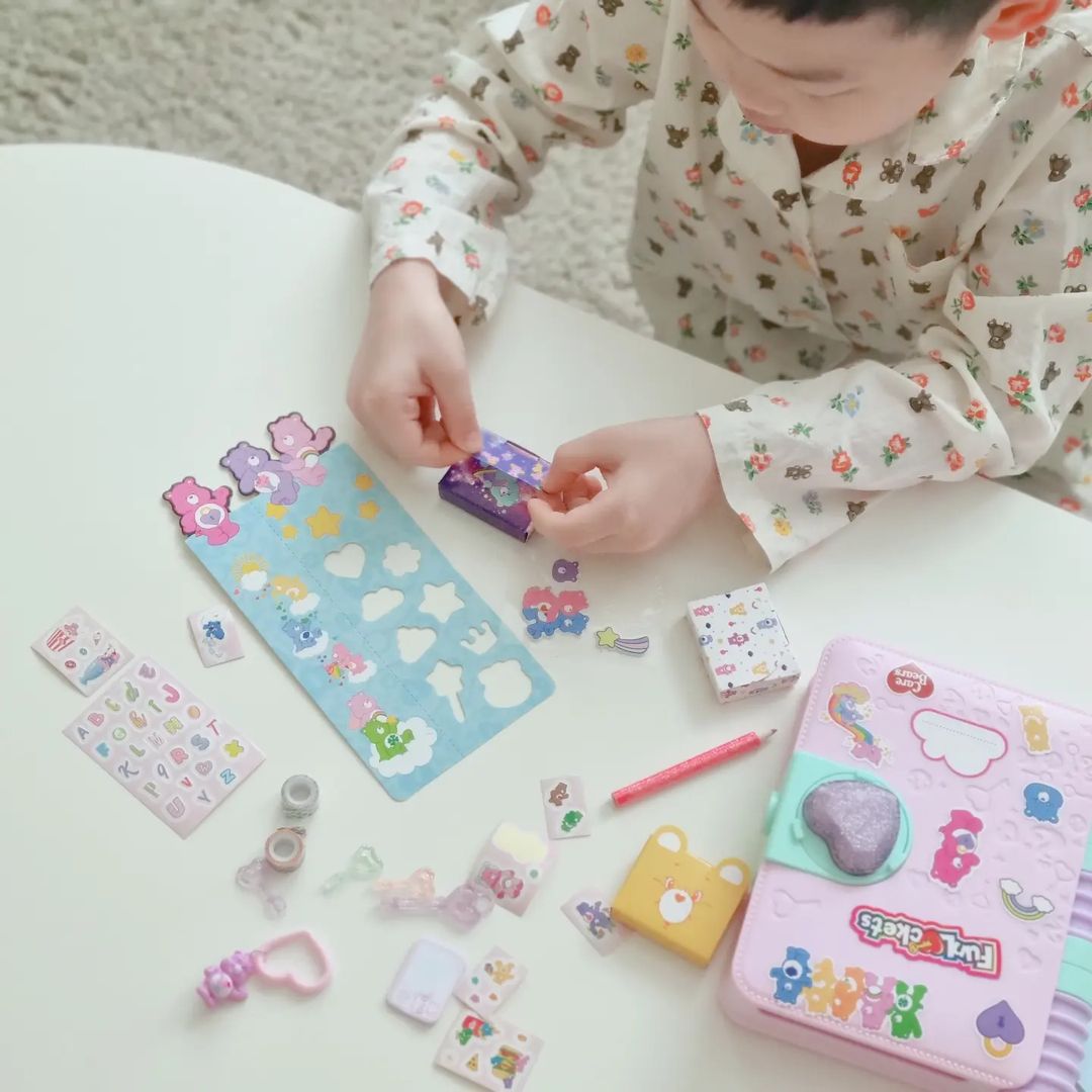 예쁜 라탄소품 만드는 나냐💕 on Instagram: “#제품제공 우리 예봉씨가 좋아하는 색은 하늘색과 핑크색... 귀엽고 깜찍한 걸 좋아하는 일곱살 남자아이에요...(허기워기는 뭣땜에 좋아하는지