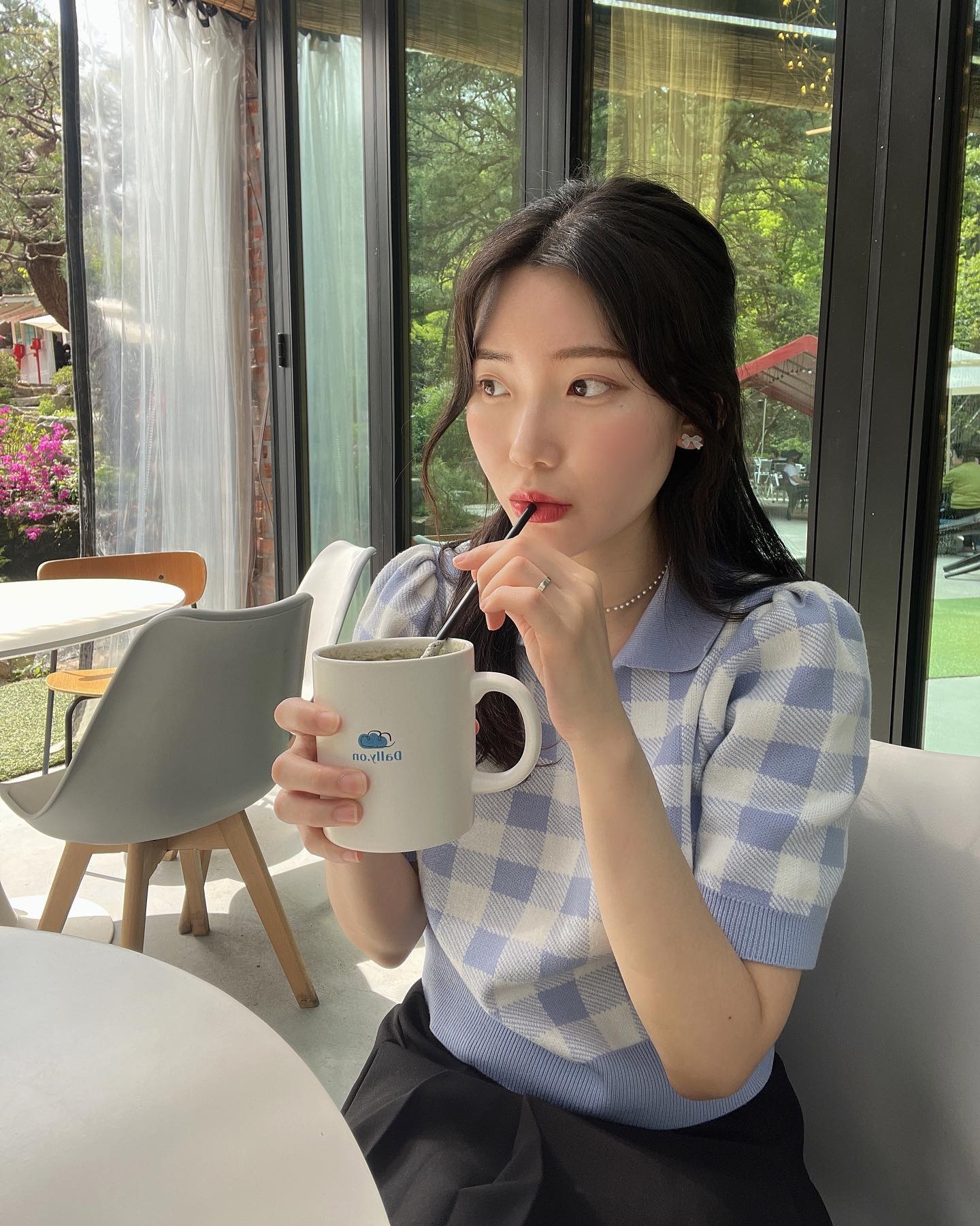 옴뇸뇸
