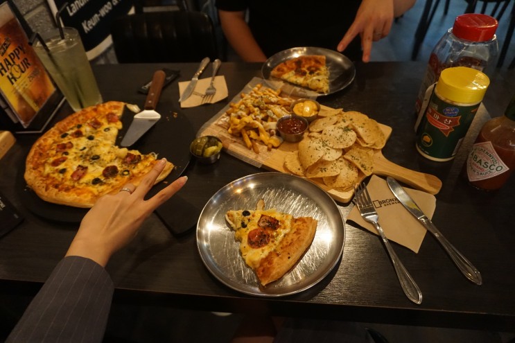 [발산역 술집] 부드러운 치즈에 반하고 온 피자맛집 브롱스!