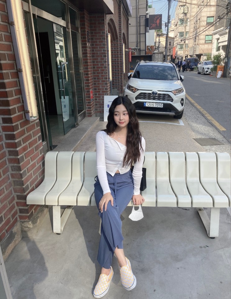 지금 입기 좋은 봄 스타일링 추천