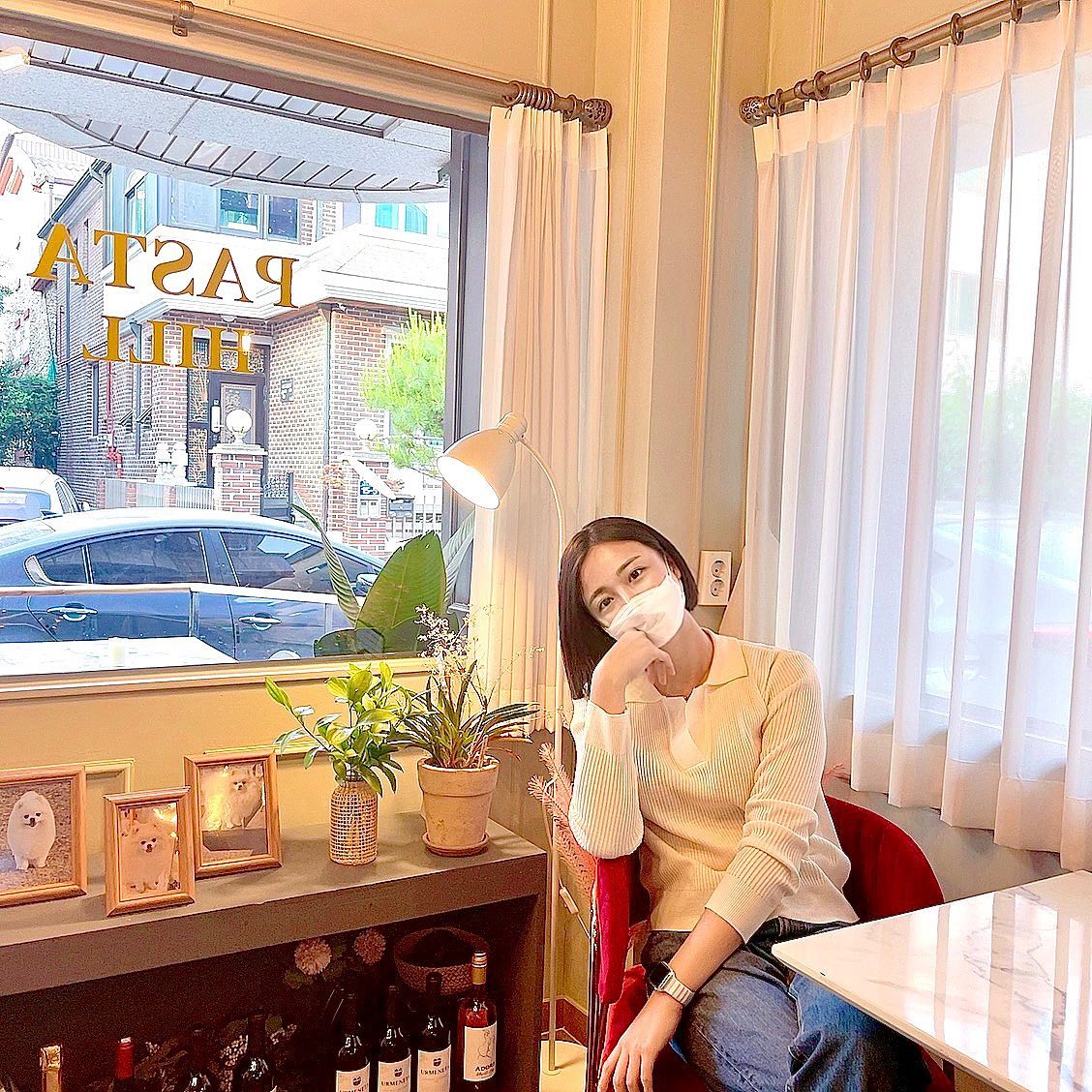 #협찬 

파스타 전문 이탈리아 음식점 고양 “파스타힐”🍝🥗

1인 잘생긴 셰프님이 운영하는 레스토랑입니다~
카페 분위기는 고급스럽고~ 와인이랑 같이 즐길 수 있는곳🍷
애견동반도 가능해서~ 댕댕이랑 같이 오기도 좋아요🐶👍🏻
대표메뉴로는 “화이트라구”(파스타 또는 리조트)인데~
저는 파스타로 먹었어요~😁 라구소스와 드라이 토마토🍅🍅
너무나 맛있었어요🥹 대표메뉴인 이유가 있었어요😍🥰😘

두번째 메뉴로 하루에 5개만 판매하는 “라구로제뇨끼”
직접 수제로 만든 뇨끼에 라구소스, 드라이 토마토, 허브 등
쫀득쫀득한 식감에 소스와 너무 잘 어울렸어요🤩🤩🤩
저는 3가지 메뉴중에 뇨끼가 가장 맛있었어요❤️❤️
꼭 예약하고 가시고~ 라구로제뇨끼 강력 추천합니다‼️‼️

세번째 메뉴는 “새우 먹물 리조또” 🦐🦑
두툼한 왕새우, 루꼴라, 그라오파다노, 엑스트라 버진 등
꾸덕꾸덕하면서~ 엄청난 고소함이 입안에 퍼져 반했습니당‼️
친구들이랑 같이 식사하러 갔는데~ 👩🏻‍🦰👱🏻‍♀️👧🏻
친구는 리조또가 가장 맛있었다네요~🤩🤩🤩

처음에 에피타이저로 나온 매실에 절인 토마토도~🍅🍅
마무리 디저트로 나온 파인애플 샤베트도 너무 좋았습니다🍍
참고로 런치메뉴 주문시 미니샐러드도 같이 제공되는점~
참고하세요오‼️ 전화로 방문 확인은 필수인거 아시죠⁉️
런치 라스트 오더는 14:20, 일요일 라스트 오더는 19:00

🏷 경기 고양시 일신동구 일산로463번길 15-4
⏰ 11:30-21:00 / 15:00-17:00 브레이크 타임
  20:00 라스트 오더 / 매주 월요일 휴무

#파스타힐 #고양맛집 #고양파스타맛집 #고양샐러드맛집 #고양이태리음식맛집 #고양시파스타 #고양시샐러드