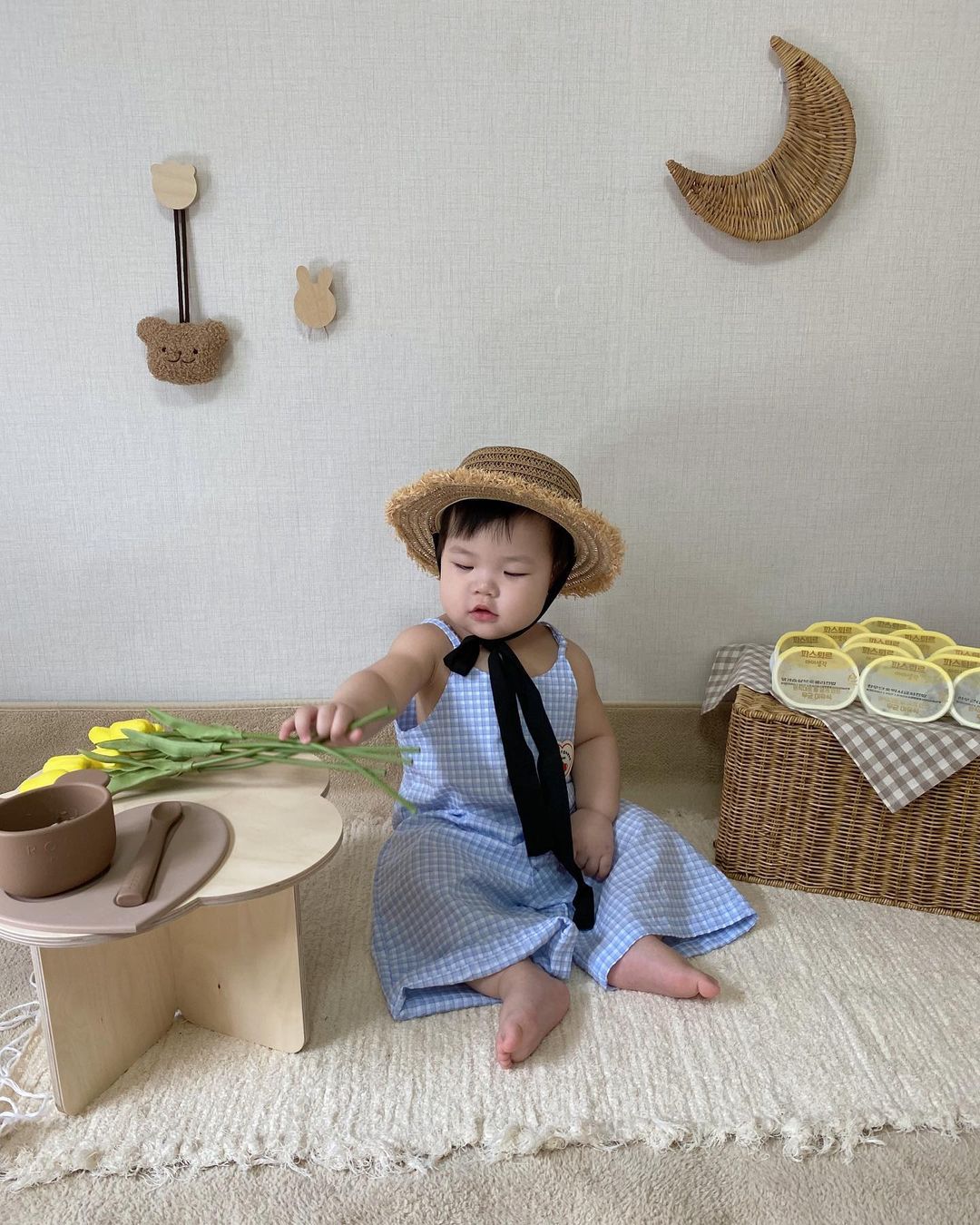 푸른달 스물 이레, 최선오 on Instagram: “먹보대장 최선오➰💓 잘먹기로 유명하지만 제일 좋아하는건 파스퇴르 아이생각 이유식!🌷 실온보관이유식은 맛없지않을까?라는 생각이 있었는데
