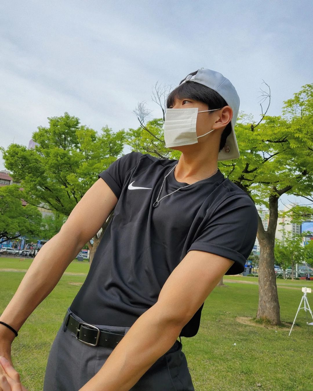𝙆𝙮𝙤 𝙃𝙤𝙣𝙜 | 교홍 🇰🇷 on Instagram: “#광고 [ 운동 한 보람이 있다..🍀 ] 다양한 협찬이 가능한 레뷰 셀렉트에서 제공받았어요✨️ #레뷰셀렉트 #revuselect #티셔츠 #협찬 #패션 #ootd