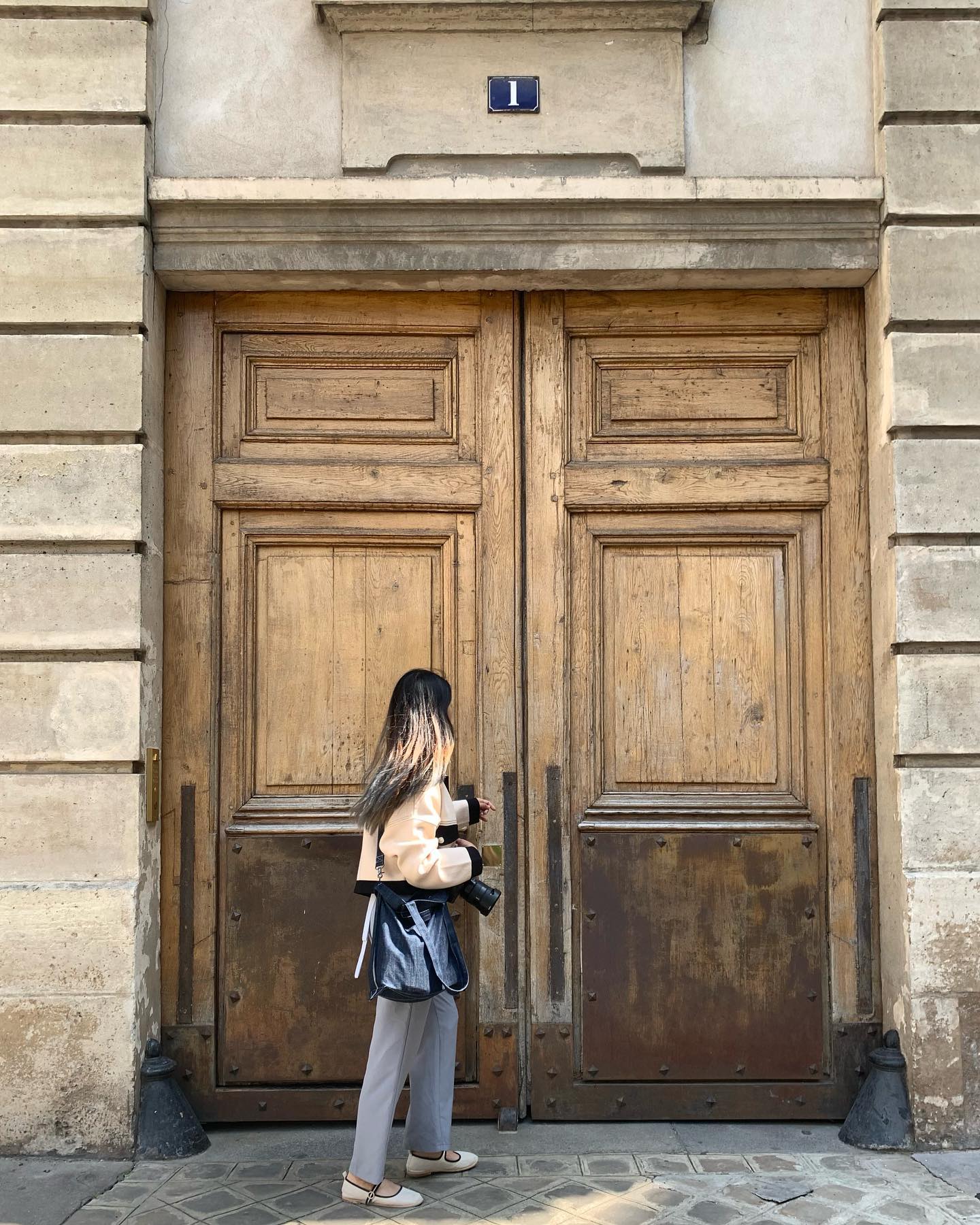 Was in front of Emily's apartment❤️
-
#파리여행 #에밀리인파리 #에밀리파리에가다 #유럽여행 #에밀리네집 #emilyinparis