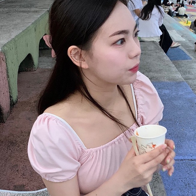 수변에 회 먹으러 오는 사람 🐽
