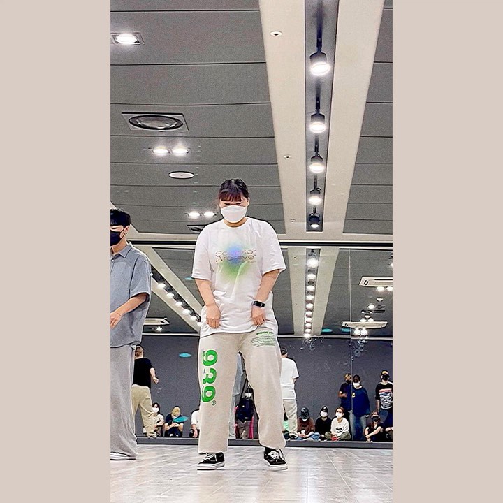 안무법 기말 시험 끄읕!-! ｡ﾟ( ﾟஇ‸இﾟ+)ﾟ｡ 

chaekit 교수님 한 학기 동안 다양한 느낌으로 도전하게 해 주셔서 감사합니다 ෆ˙ᵕ˙ෆ