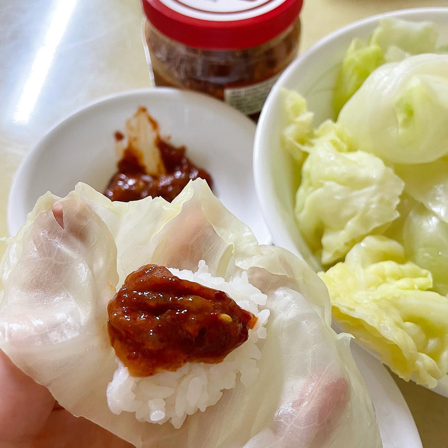#협찬
순살양념게장으로 밥한공기 뚝딱 -! 🦀

제가 진짜 게를 좋아하는데 며칠 전에 게 먹다가 목에 껍데기가 걸려서 며칠 고생한 적이 있거든요 ㅜㅜ 그런데 요런 순살 제품이 있다니 목에 걸릴 걱정 없이 맛있게 먹을 수 있는  제품인 거 같아요💛💛 

양념이 맵싹하고 비리지 않고 부드러워요 😍 저 제품 하나면 정말 며칠 동안 반찬 걱정 없는 거 같아요 ㅎㅎ 

https://smartstore.naver.com/oanmarket

#오안마켓, #순살양념게장, #순살간장게장