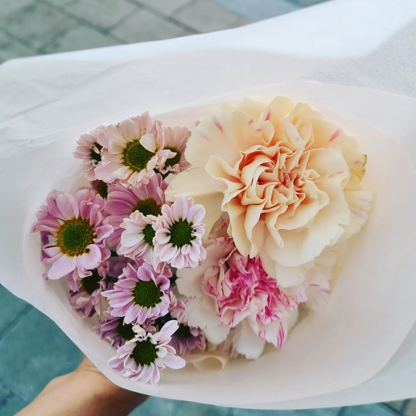 짜짠~ 예쁘게 찍고 싶었는데ㅋㅋ 
내 카메라가 담지 못하네~ 
예쁜 꽃과 예쁜 사장님이 있는 #꽃내음 #고촌꽃집 #고촌꽃내음 #기분전환 #꽃