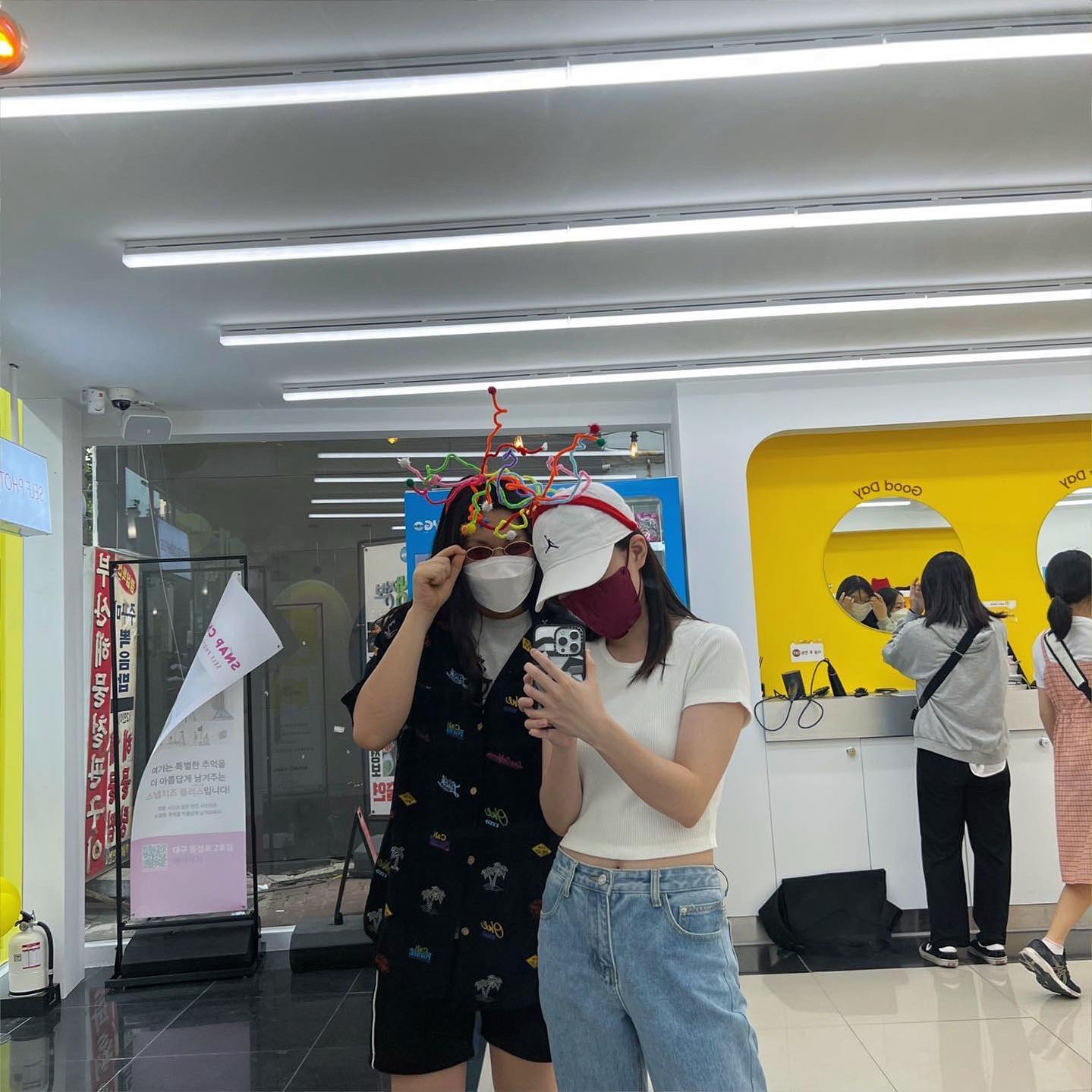 우리 무슨 흑과 백이고..😢