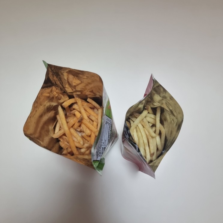마트 과자코너 못 지나쳐