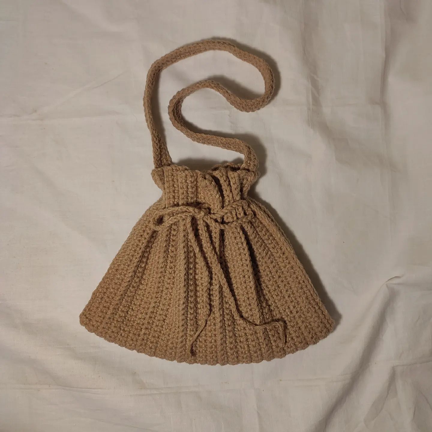 crochet dumpling bag 🥟 (24x20)
available custom sizes and colors 🎨
price: 180k
order through dm or shopee
link shopee in bio 🎀